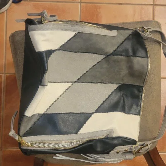 Steve Madden Black White and Gray large purse - Picture 12 of 12